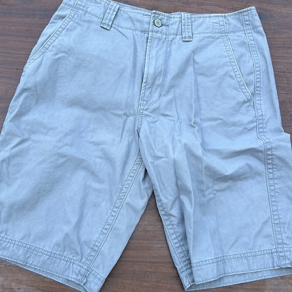 Men’s Gray Shorts